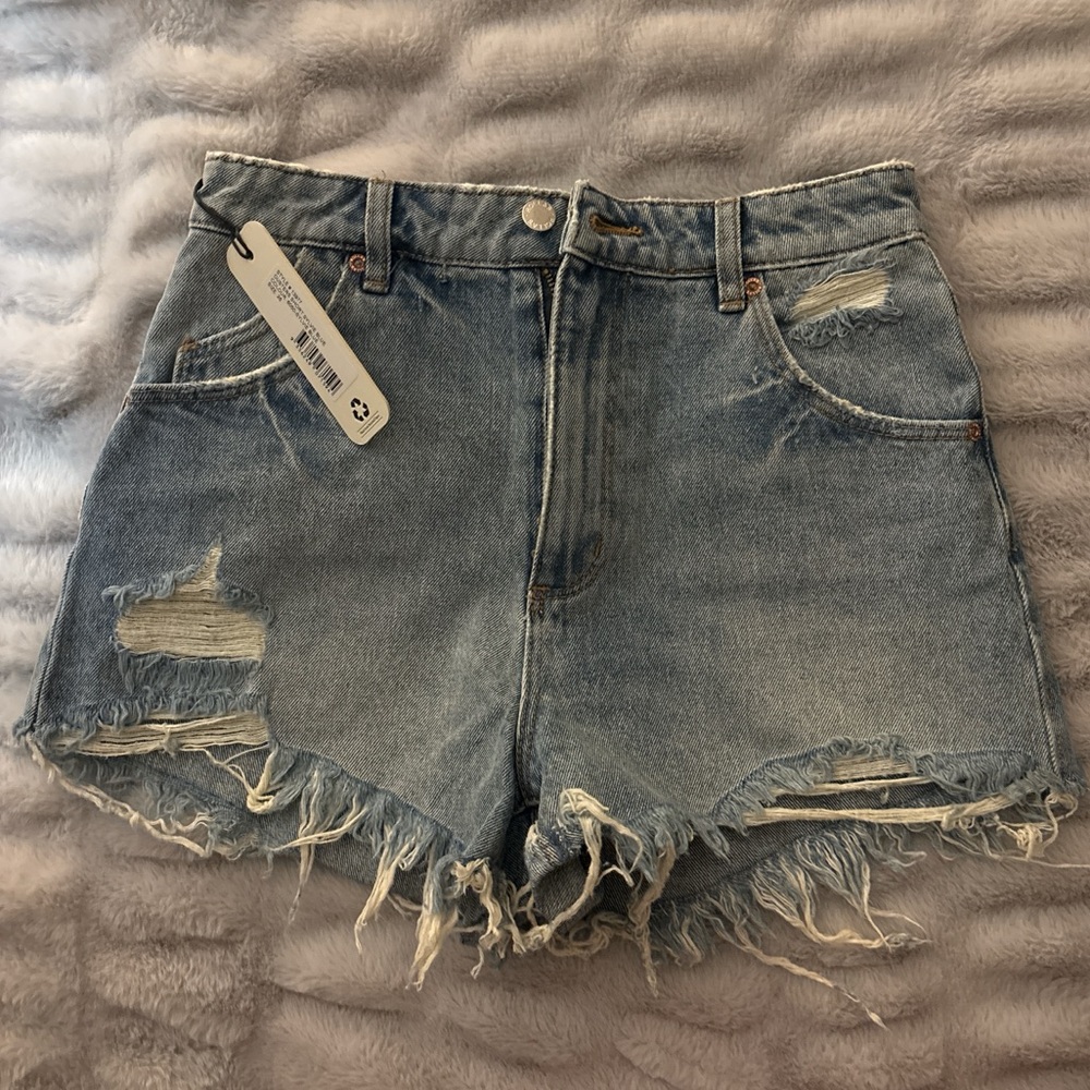 Rolla’s Distressed Denim Women Shorts size 26 NWT